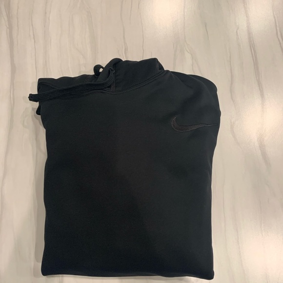 Black Nike Therma Fit Sweatshirt - Picture 5 of 5